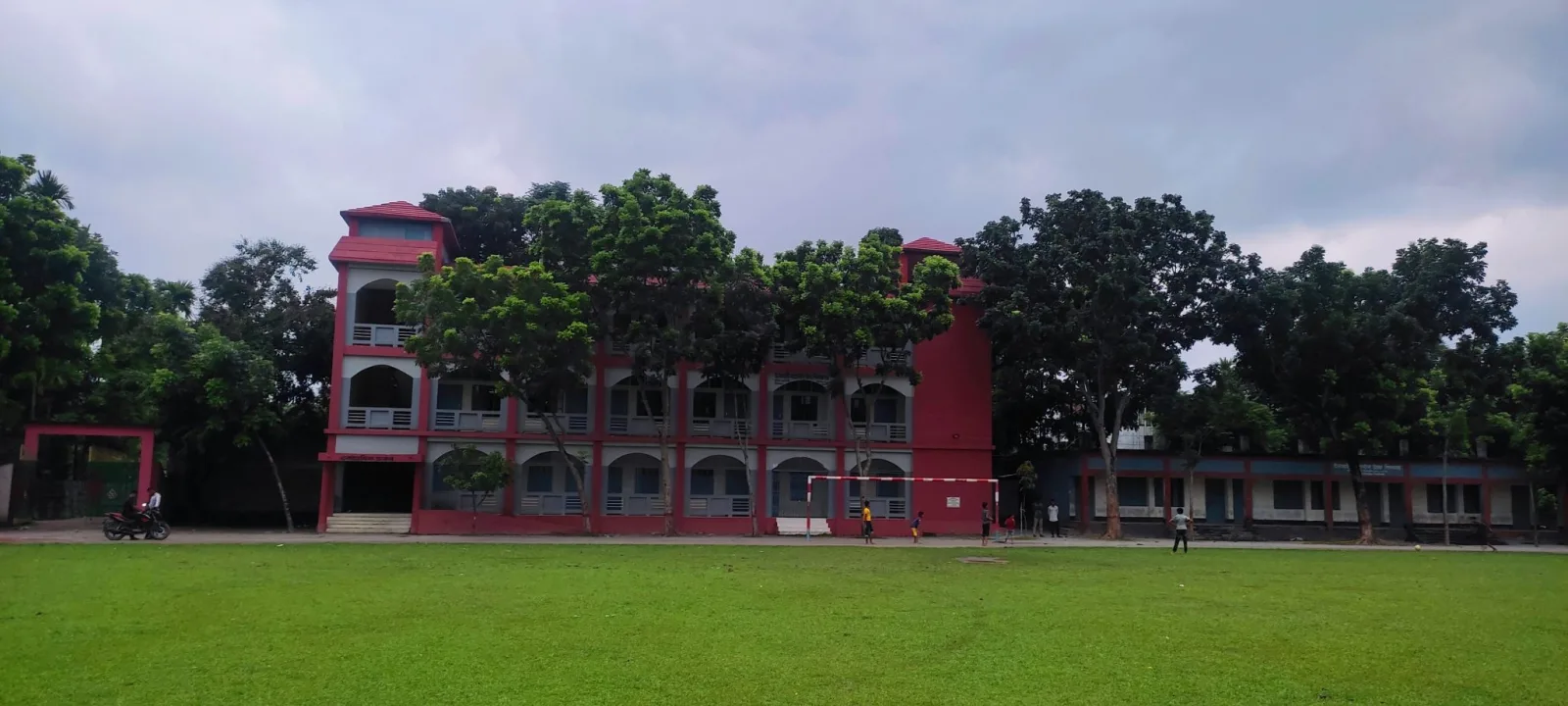Jinan's Commitment to Enhancing STEM Education in Schools