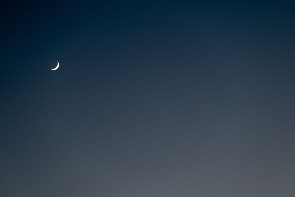 Weekend News: Iran Rescue, Rising Tensions, Artemis II Moon Flyby